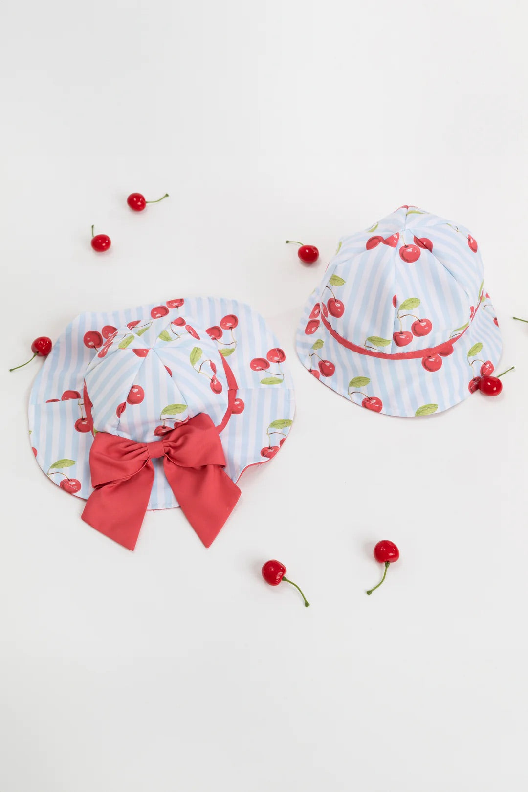 Meia Pata Cherries hat boys