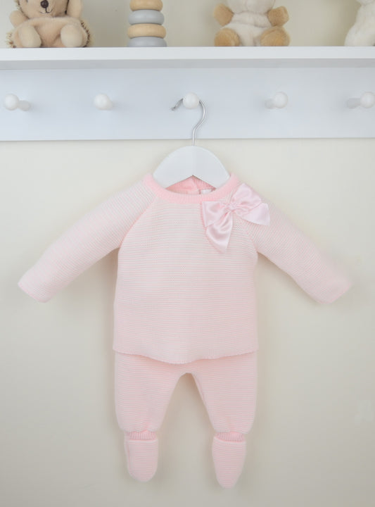 Pex pink bow outfit