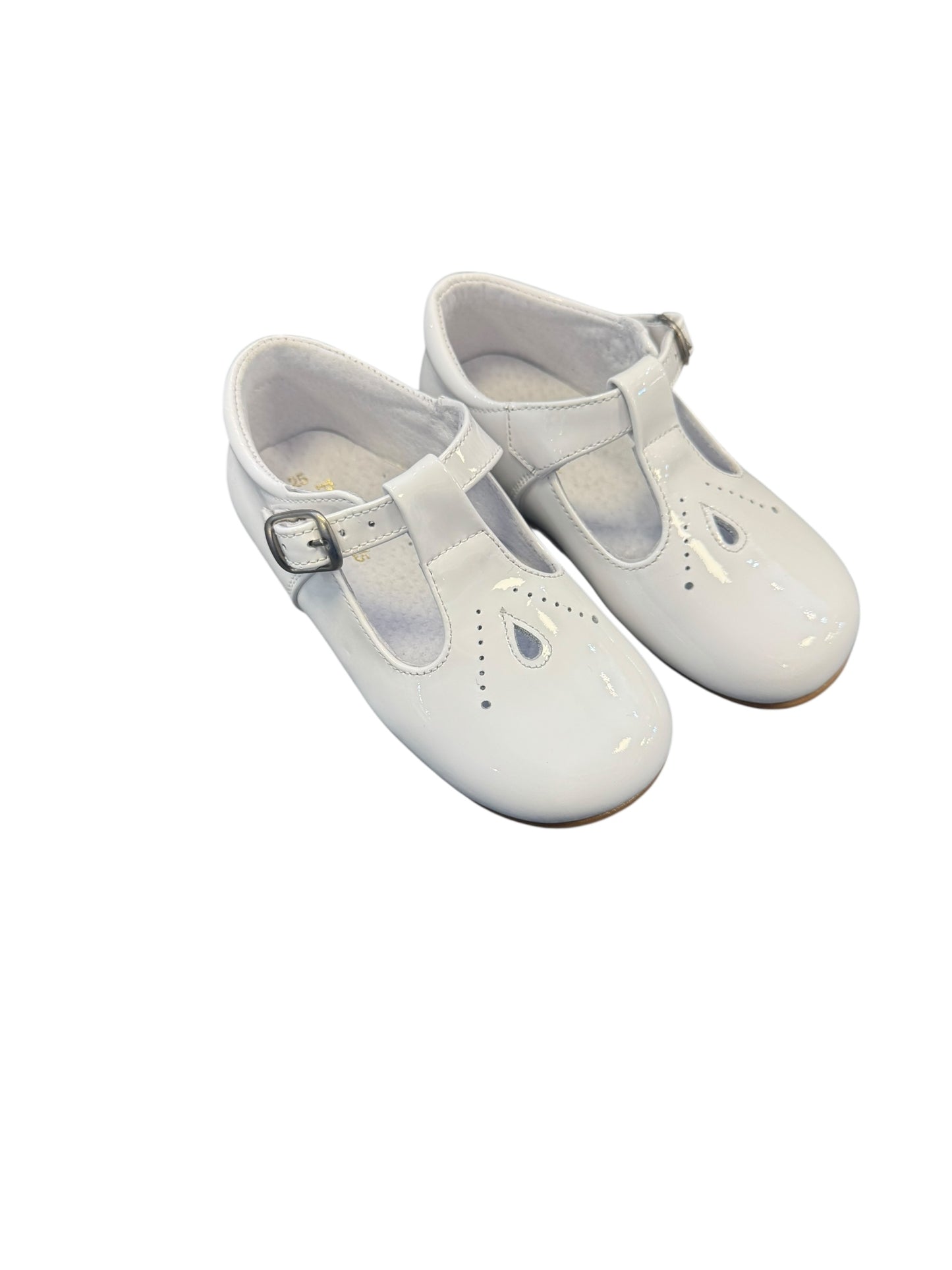 Pretty originals patient white