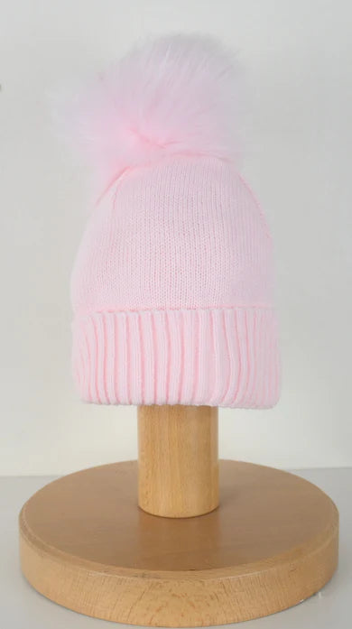 Pompom hat