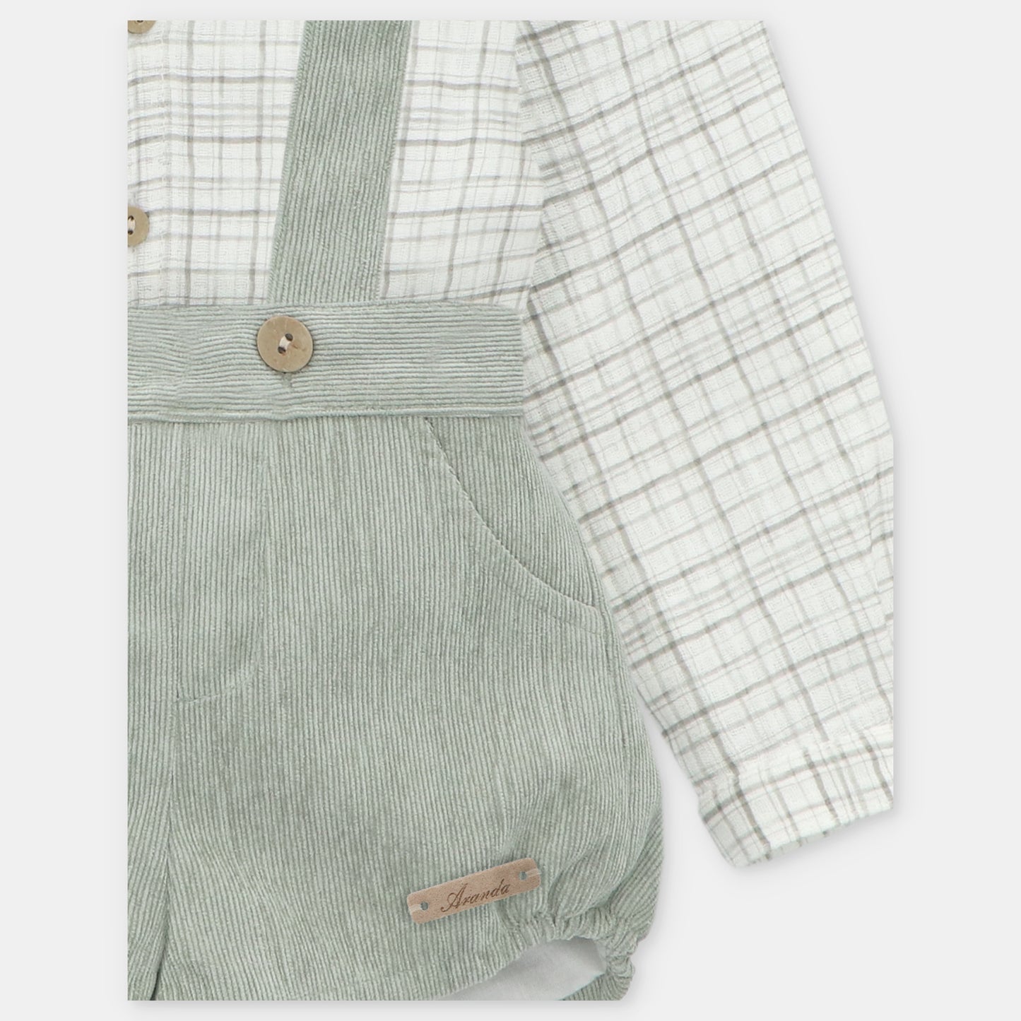 Martin Aranda sage suit