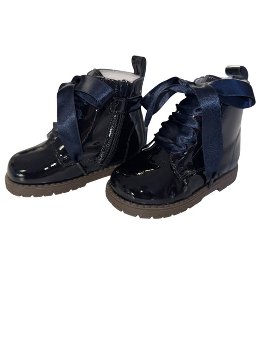 Pretty originals navy boots